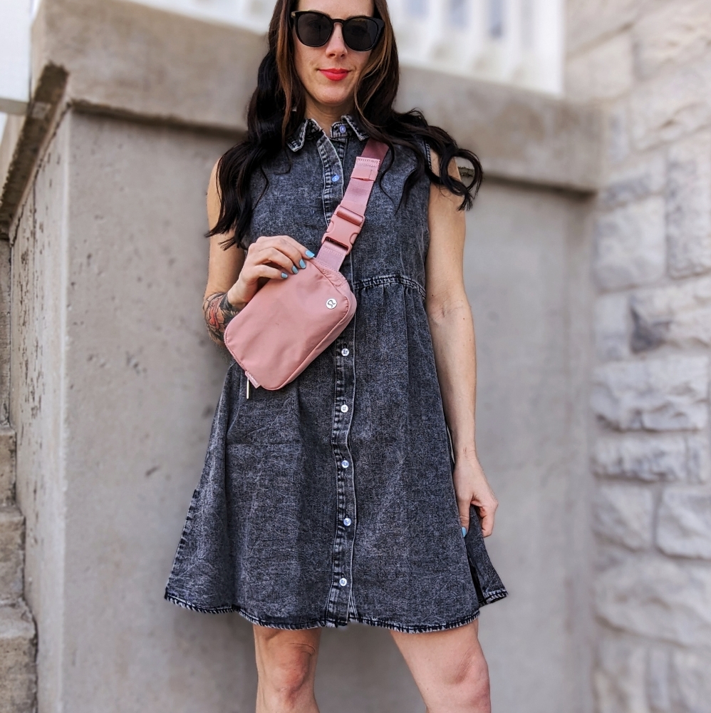 Women's denim sleeveless dress
